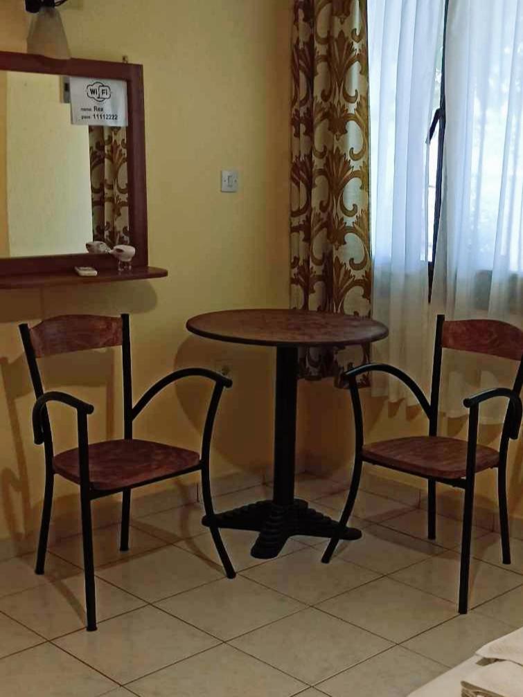Despoina Meletiadou Nea Roda Bilik gambar